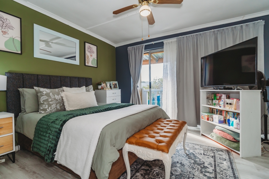 5 Bedroom Property for Sale in Blanco Western Cape